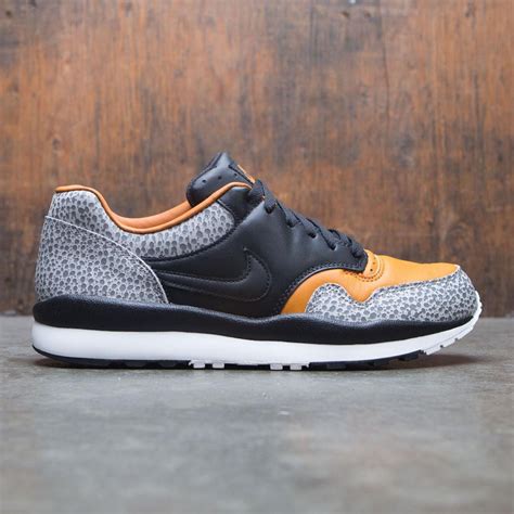 Nike Air Safari QS Black / Black